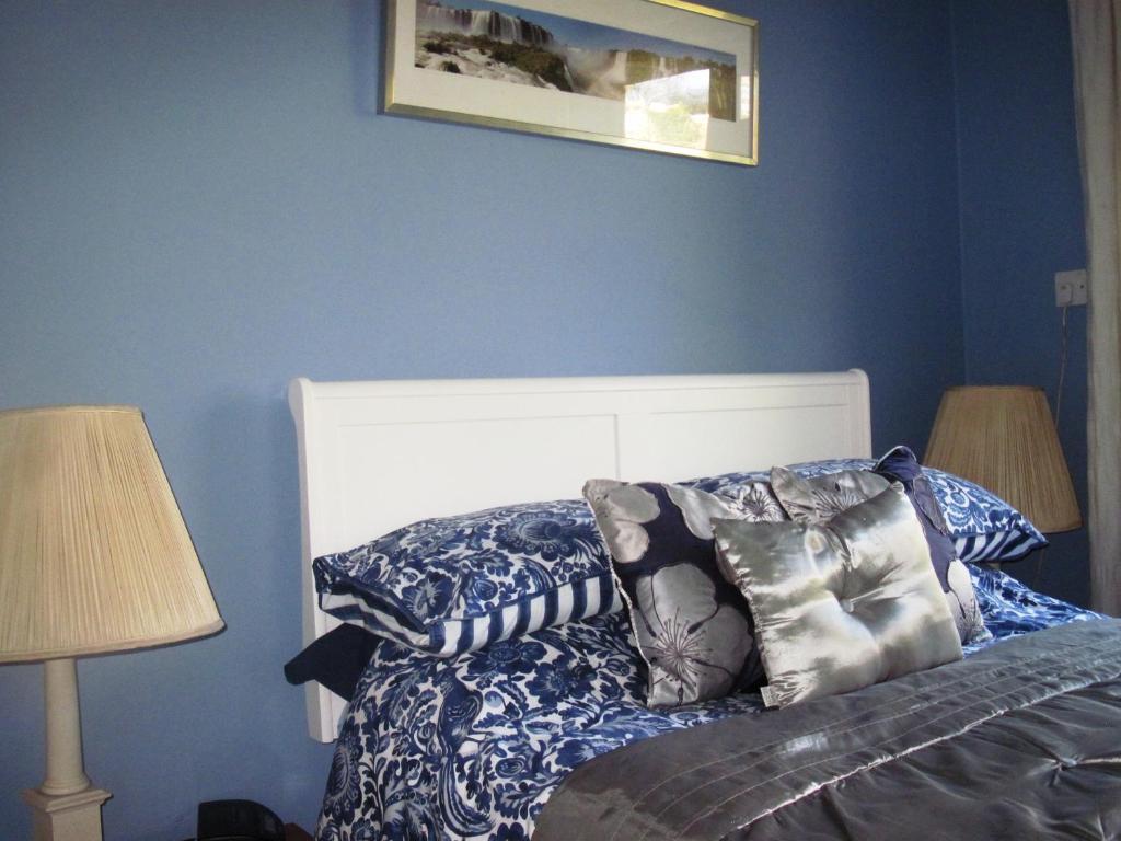 Bed and Breakfast Shrubdown Freshford Номер фото